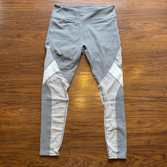 Mid-Rise Mesh Powerhold Fabletics Legging - Picture 1 of 7